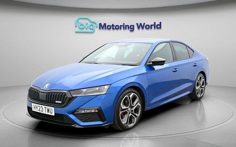 Used Skoda Octavia vRS 200 HP (147 kW) 2023 Blue Hatchback