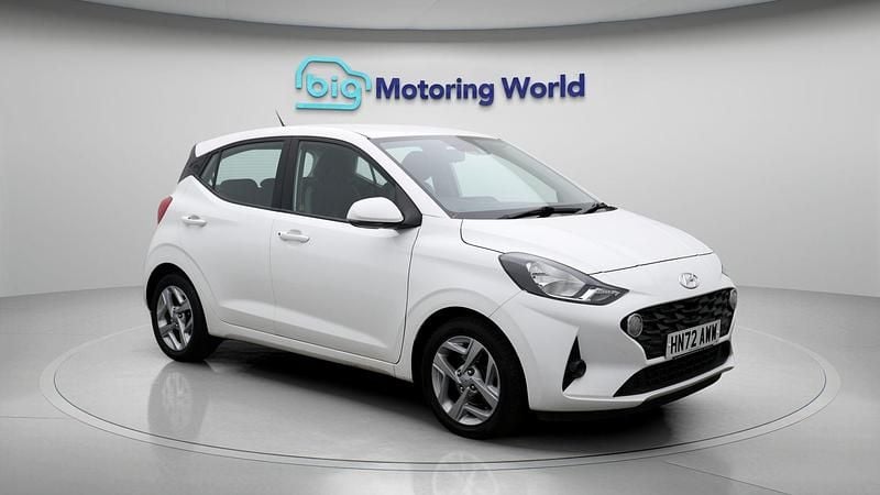 Used 2022 Hyundai i10 SE Hatchback | £11,600 (Fair price) - Image 1/4
