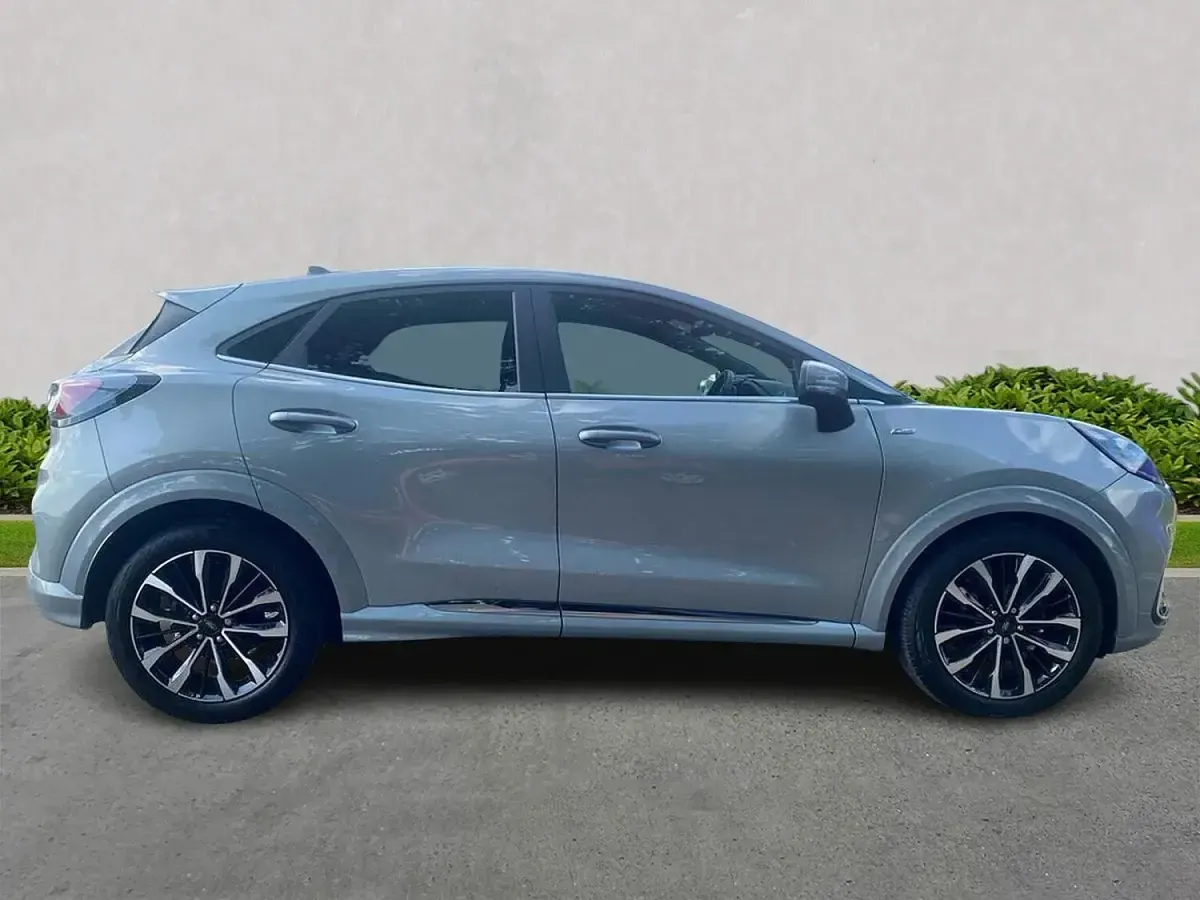 Used Ford Puma ST-Line 125 HP (91 kW) 2023 Silver SUV