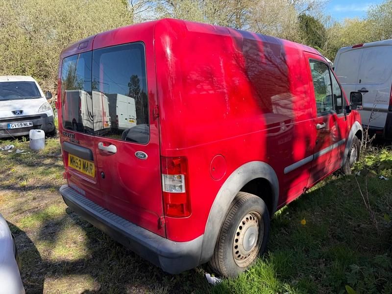 Used Ford Transit 90 HP (66 kW) 2003 Red Van