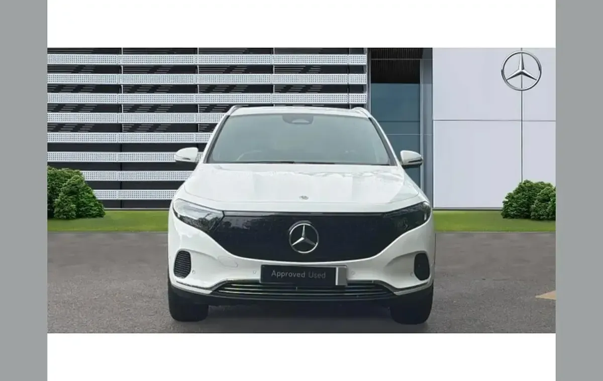 Used Mercedes EQA250+ Executive 139 kW (190 HP) 2025 White SUV