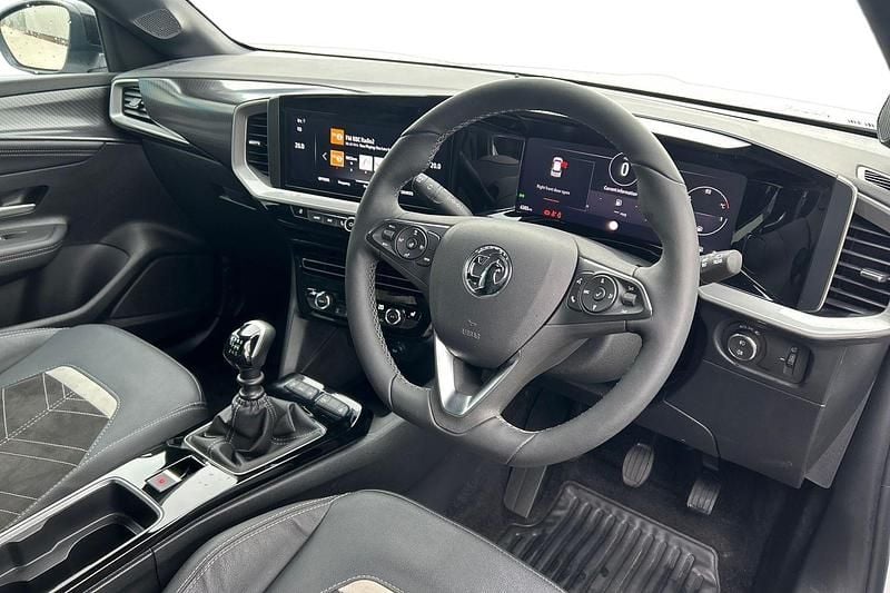 Used Vauxhall Mokka Ultimate 136 HP (100 kW) 2024 White SUV