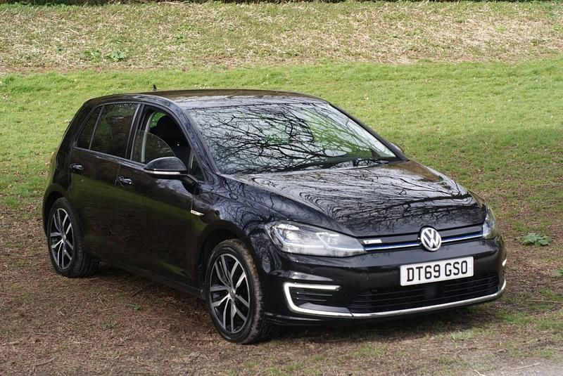 Used VW e-Golf 99 kW (135 HP) 2020 Black Hatchback