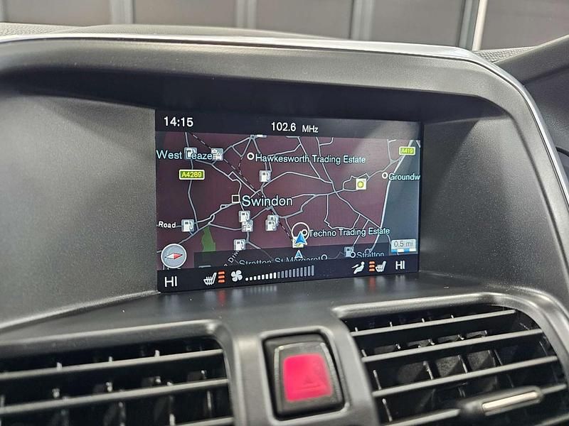 Used Volvo XC60 SE 181 HP (133 kW) 2015 White SUV