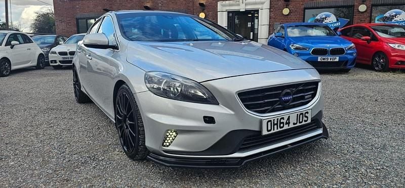 Silver Used 2014 Volvo V40 R-Design Estate | £2,990 (Good price) - Image 1/4