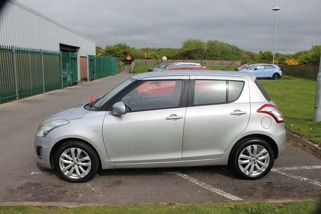Used Suzuki Swift SZ3 94 HP (69 kW) 2015 Silver Hatchback