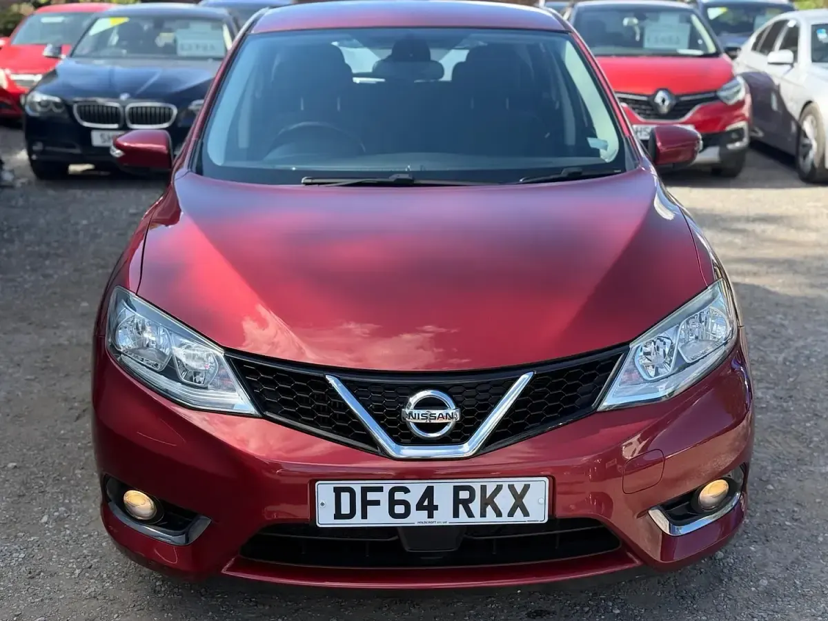Used Nissan Pulsar Acenta 115 HP (84 kW) 2014 Red Hatchback