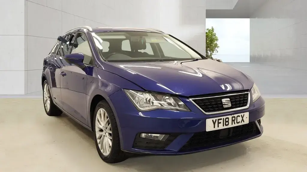 Begagnad Seat Leon SE Dynamic 2018 Blå Kombi