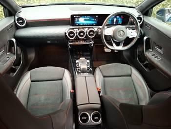 Used Mercedes A180 Executive 116 HP (85 kW) 2019 Blue Hatchback