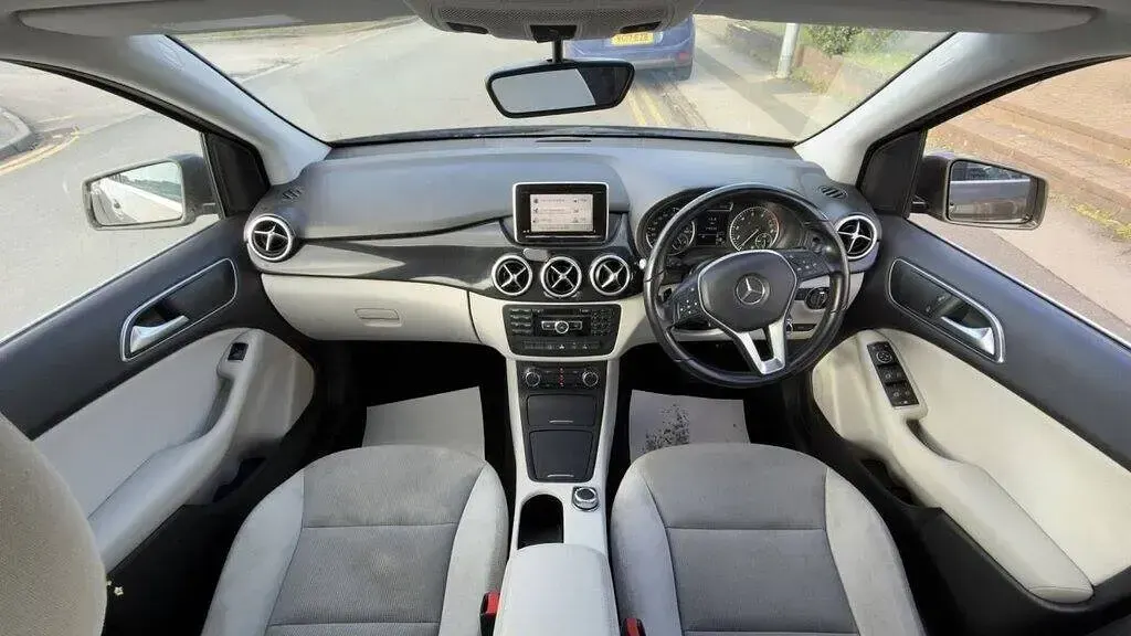 Used Mercedes A180 SE 2013 Grey Hatchback