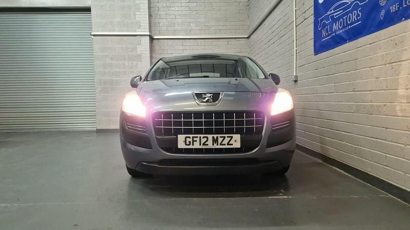 Used Peugeot 3008 Active 2012 Grey Hatchback