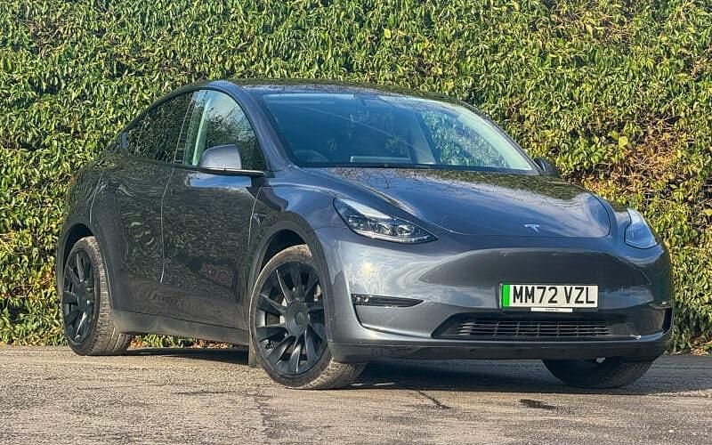 Used Tesla Model Y Long Range AWD 286 kW (389 HP) 2025 SUV