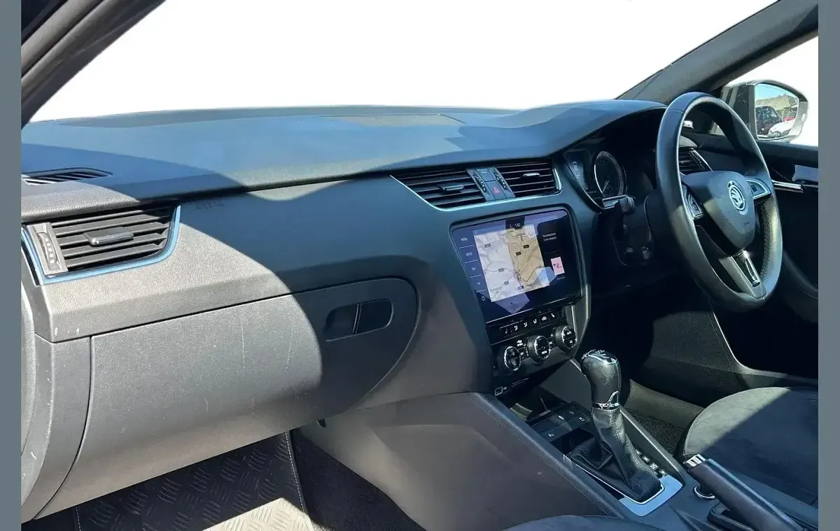 Used Skoda Octavia 187 HP (137 kW) 2019 Black magic pearlescent Hatchback