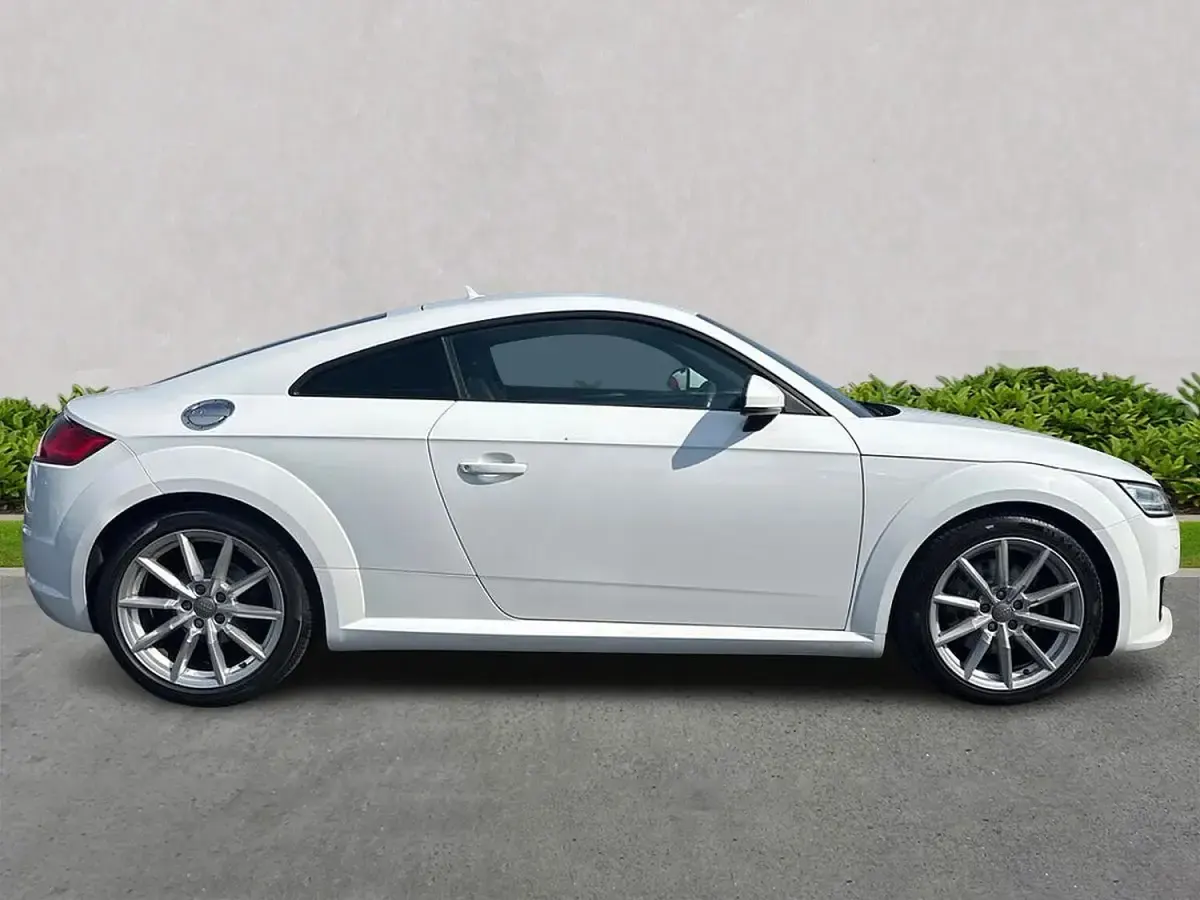 Used Audi TT Sport 180 HP (132 kW) 2017 White Coupe