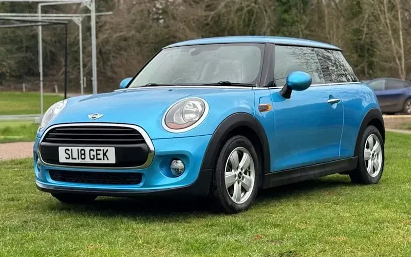 Begagnad Mini ONE Hatch 102 HK (75 kW) 2017 Halvkombi