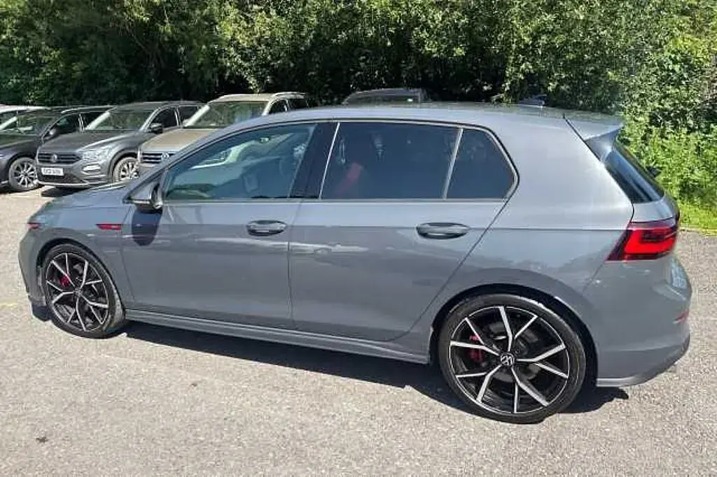 Used VW Golf VIII GTI 245 HP (180 kW) 2024