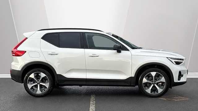 Used Volvo XC40 Plus 194 HP (142 kW) 2026 SUV