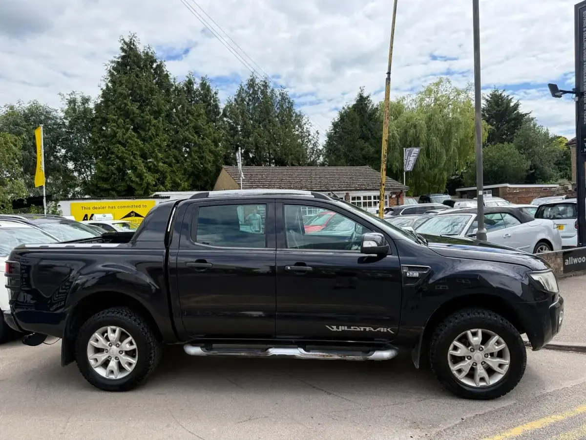 Used Ford Ranger Wildtrack 200 HP (147 kW) 2013 Black Pickup