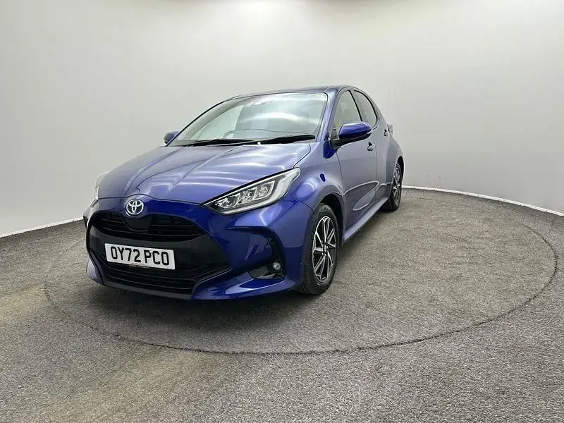 Used Toyota Yaris Hybrid Design 2022 Blue Hatchback