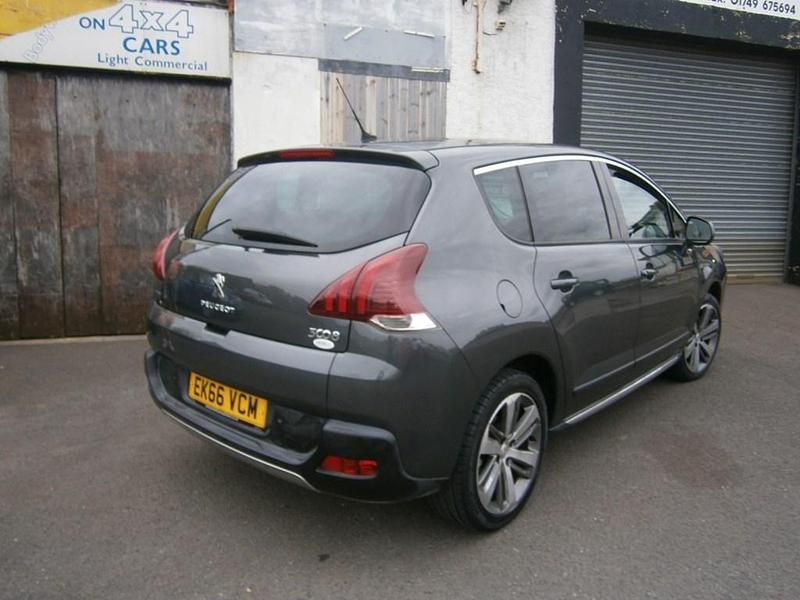 Begagnad Peugeot 3008 Allure 2016 Grå Halvkombi