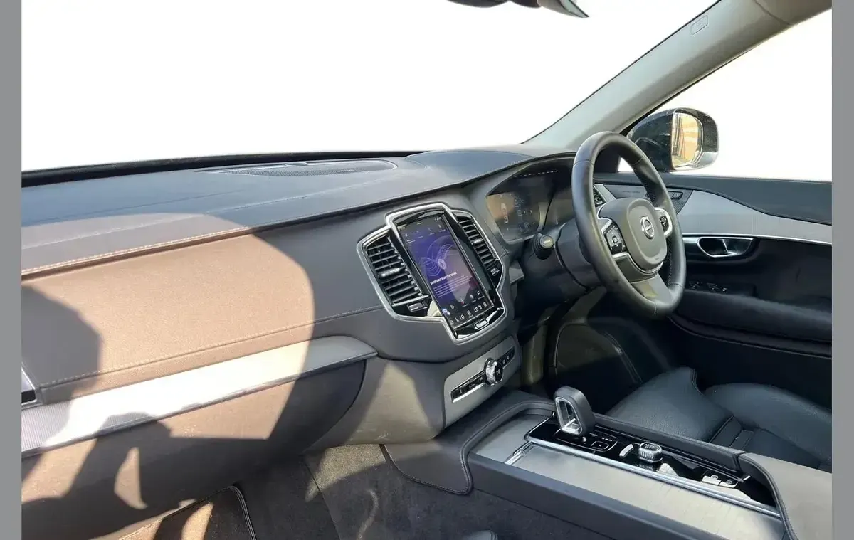 Used Volvo XC90 Plus 247 HP (181 kW) 2024 Denim blue SUV