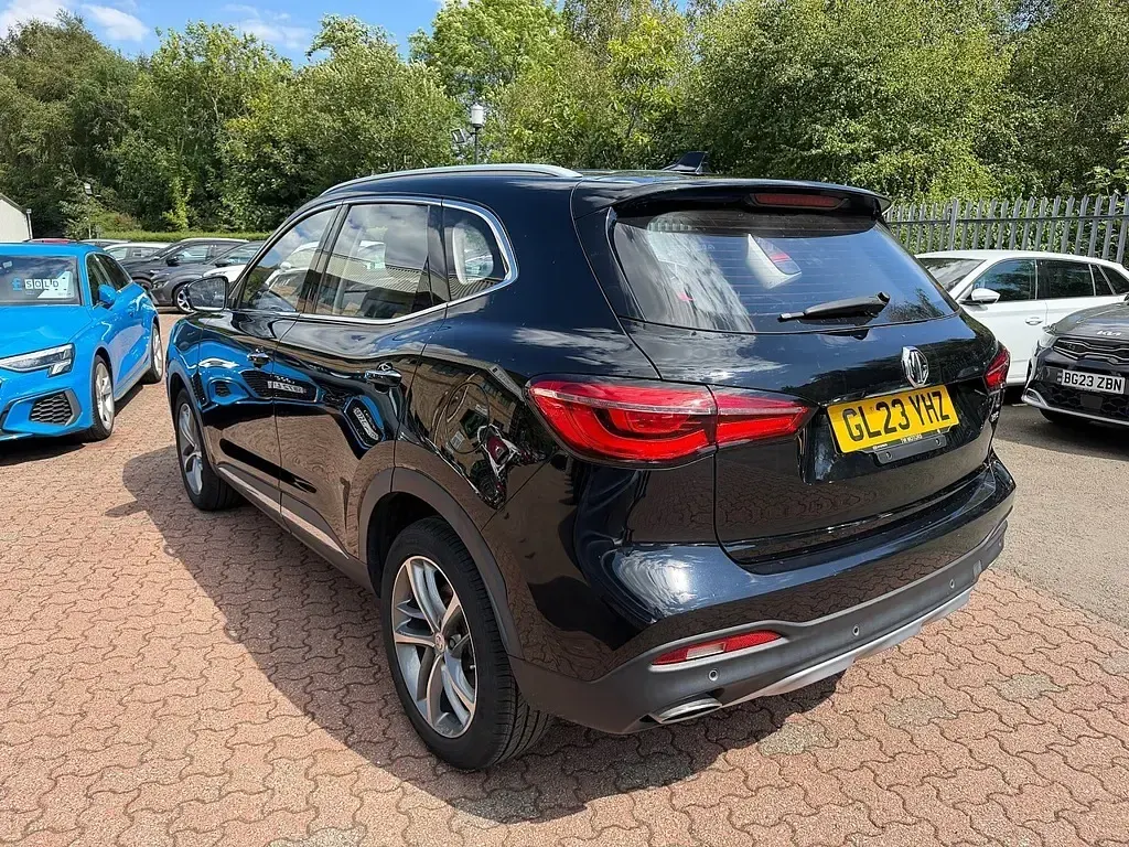 Used MG HS 162 HP (119 kW) 2023 Black SUV