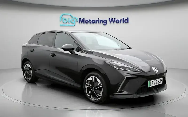 Usado MG MG4 EV Trophy 150 kW (204 HP) 2025 Citadino