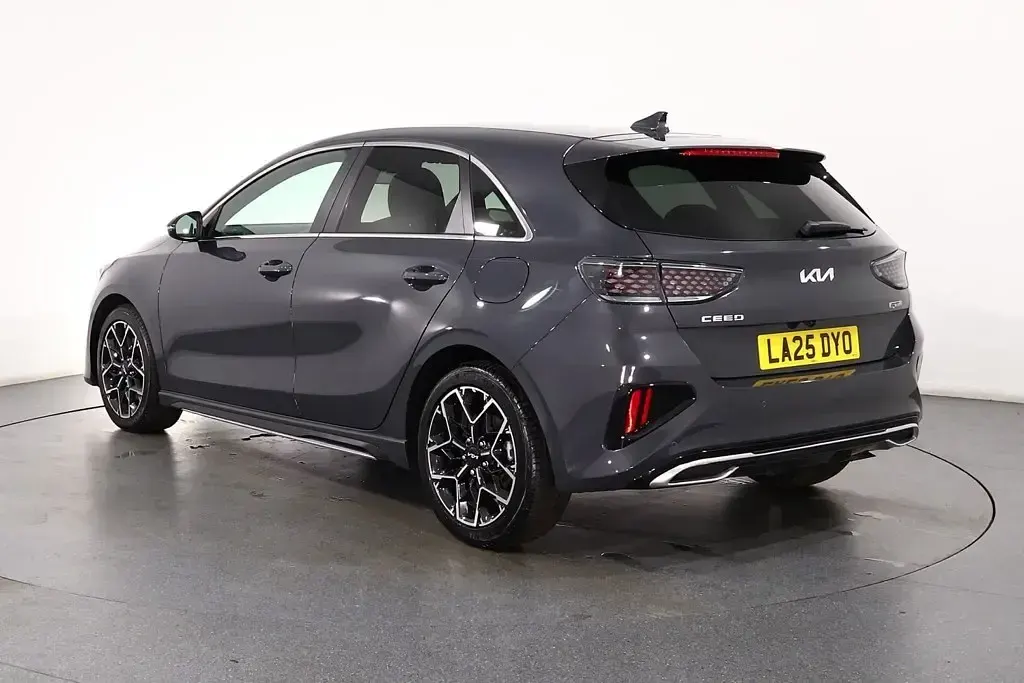 Used Kia Ceed GT-Line 138 HP (101 kW) 2025 Grey Hatchback