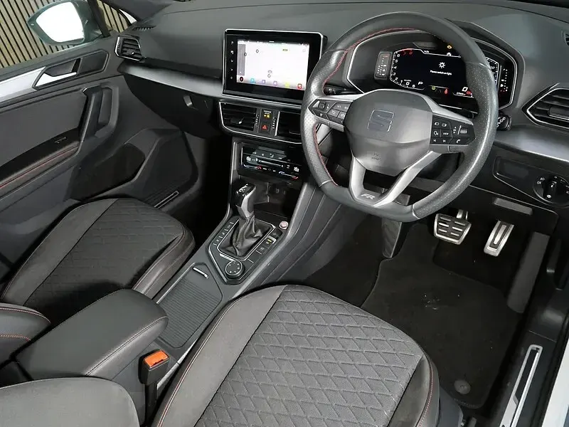 Used Seat Tarraco 4Drive 190 HP (139 kW) 2023 White SUV
