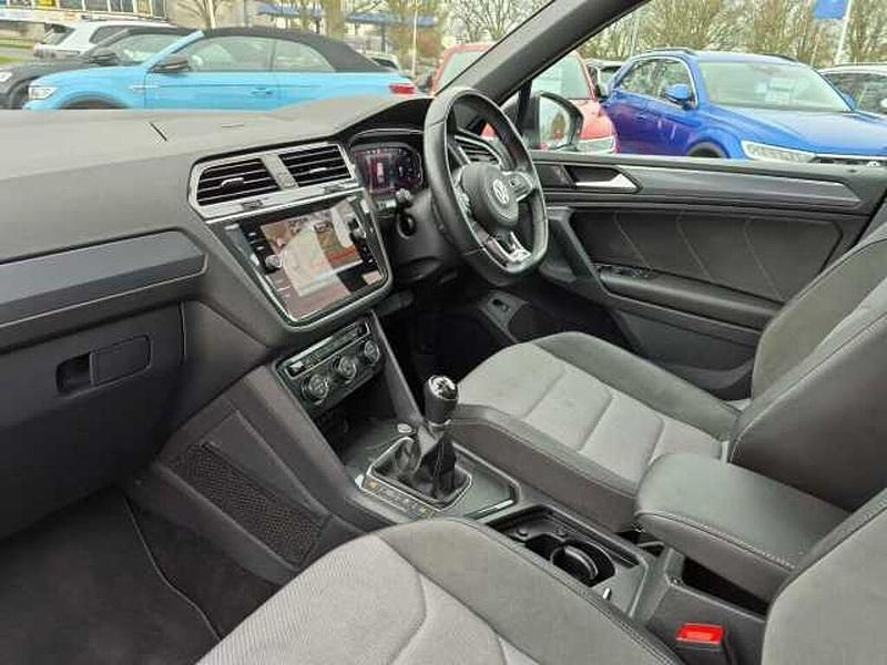 Usado VW Tiguan SEL 150 HP (110 kW) 2020 Preto SUV