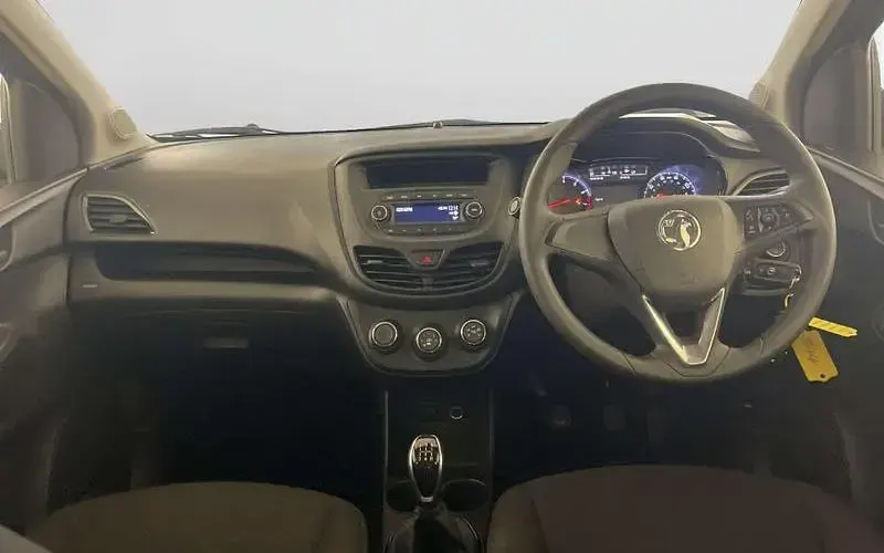 Usado Vauxhall Viva 73 HP (53 kW) 2019 Cinzento Citadino