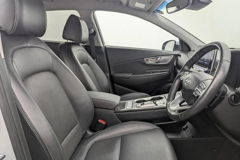 Used Hyundai Kona Premium SE 150 kW (204 HP) 2020 White SUV