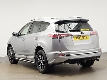 Used Toyota RAV4 143 HP (105 kW) 2017 Silver SUV