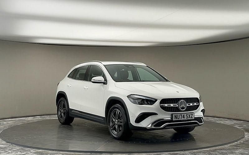 Used 2025 Mercedes GLA180 Sport Edition SUV | £27,650 (Good price) - Image 1/4