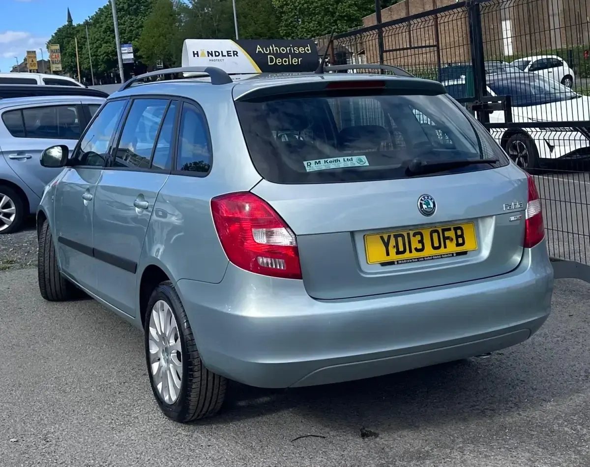 Begagnad Skoda Fabia Elegance 2013 Grön Kombi