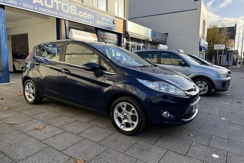 Blue Used 2013 Ford Fiesta Zetec Hatchback | £3,485 (Good price) - Image 1/1
