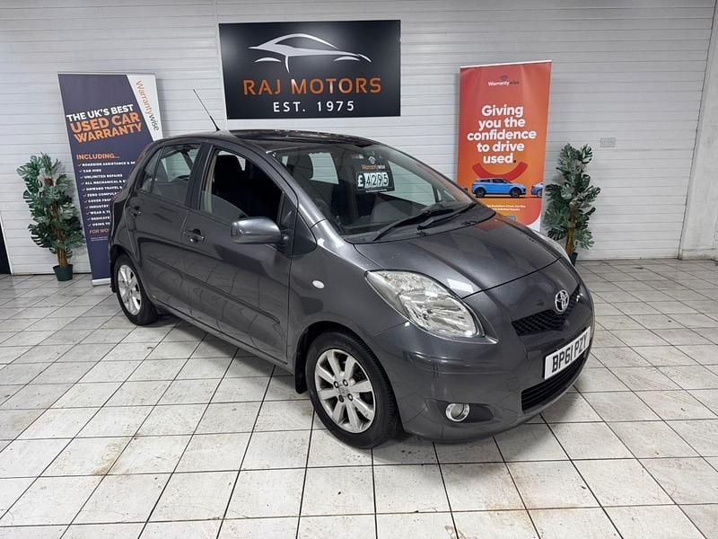 Used Toyota Yaris 2011 Grey Hatchback