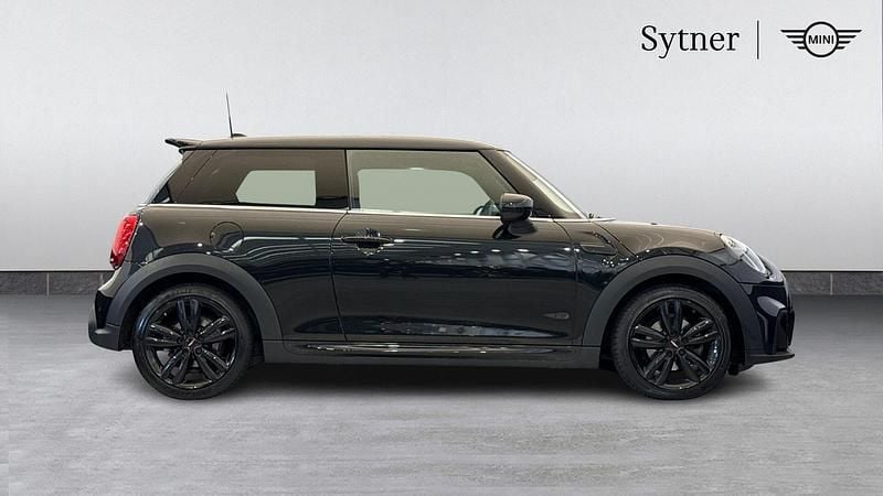 Used Mini Cooper Hatch 134 HP (98 kW) 2023 Black Hatchback