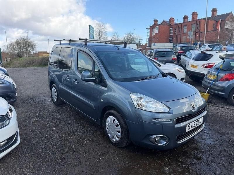 Used Peugeot TePee S 92 HP (67 kW) 2012 Grey MPV