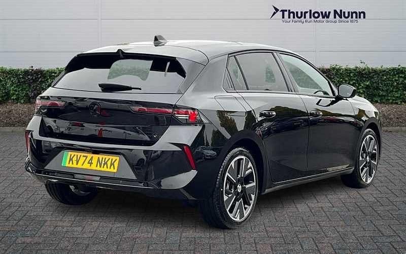 Used Vauxhall Astra Ultimate 114 kW (156 HP) 2024 Black Hatchback