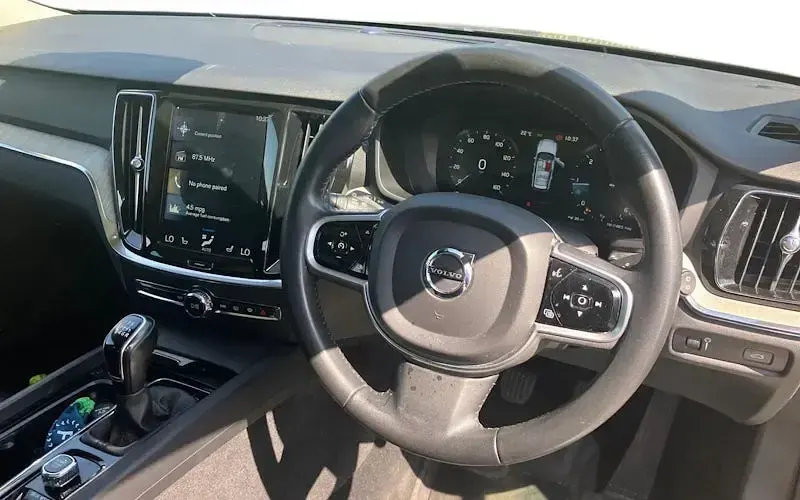 Used Volvo V60 Inscription 150 HP (110 kW) 2019 Grey Estate