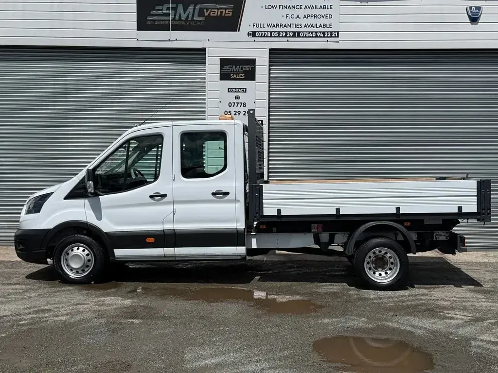 Used Ford Transit S 2021 White Sedan