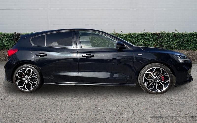 Used Ford Focus ST-Line X 125 HP (91 kW) 2021 Hatchback