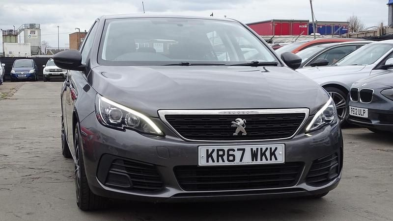 Used Peugeot 308 Access 100 HP (73 kW) 2017 Grey Hatchback