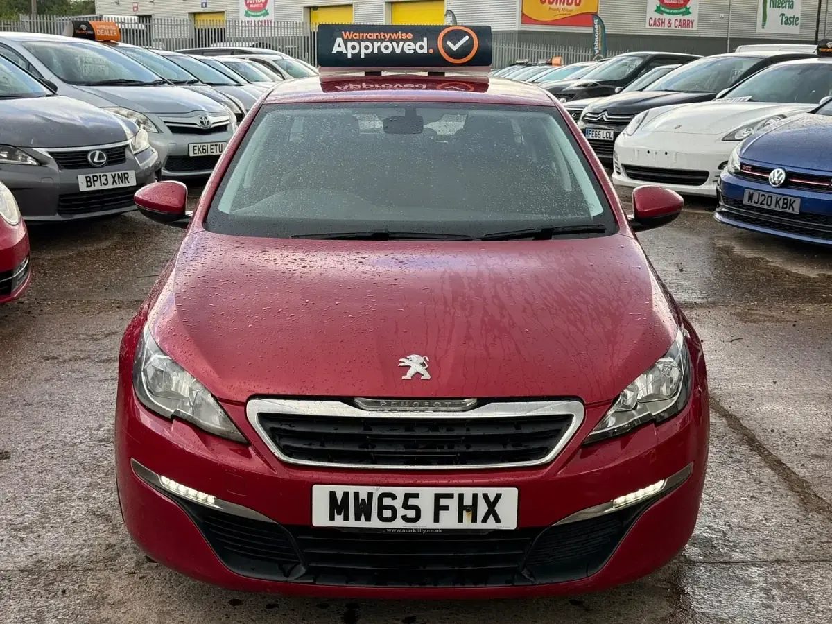 Käytetty Peugeot 308 SW Active 120 HP (88 kW) 2015 Punainen Farmari