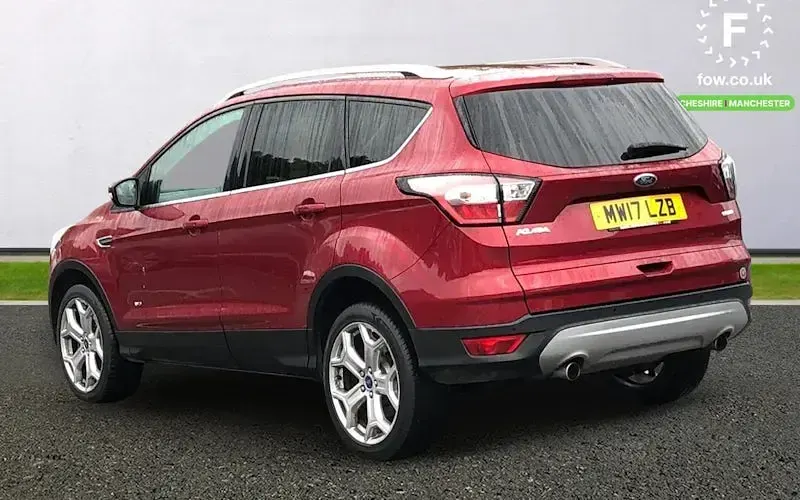 Used Ford Kuga Titanium 182 HP (133 kW) 2017 Red SUV