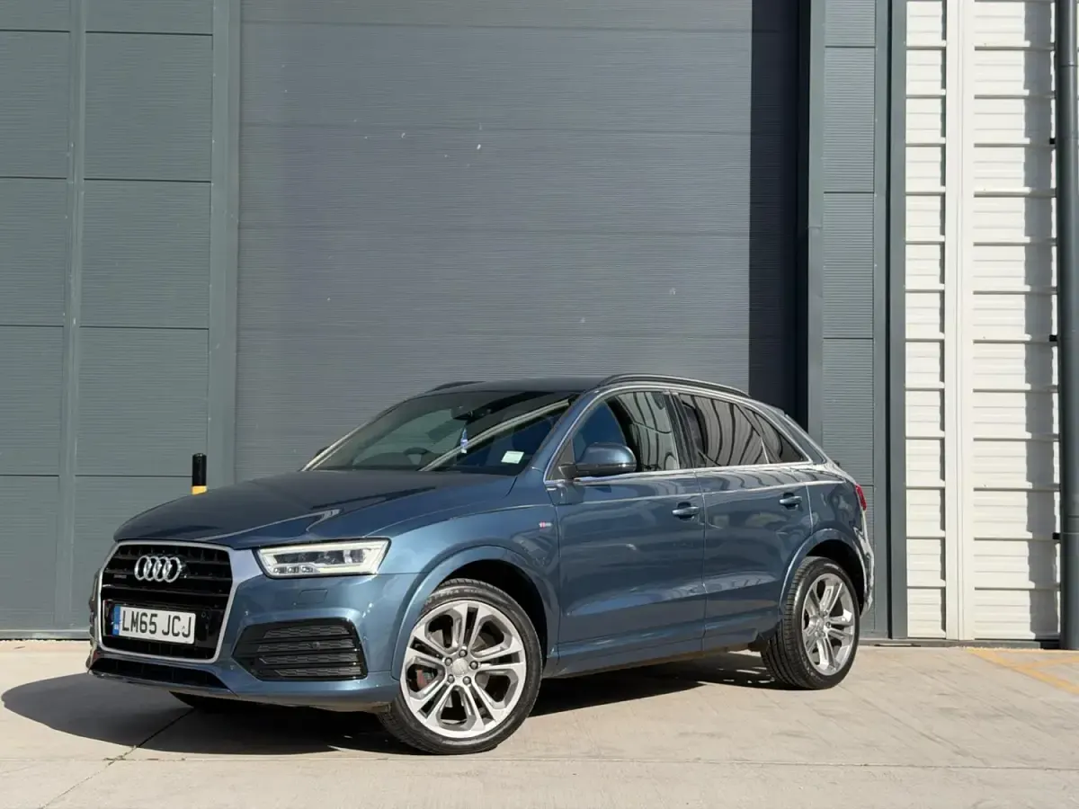 Second-hand Audi Q3 S-line plus 184 CP (135 kW) 2015 Albastru SUV