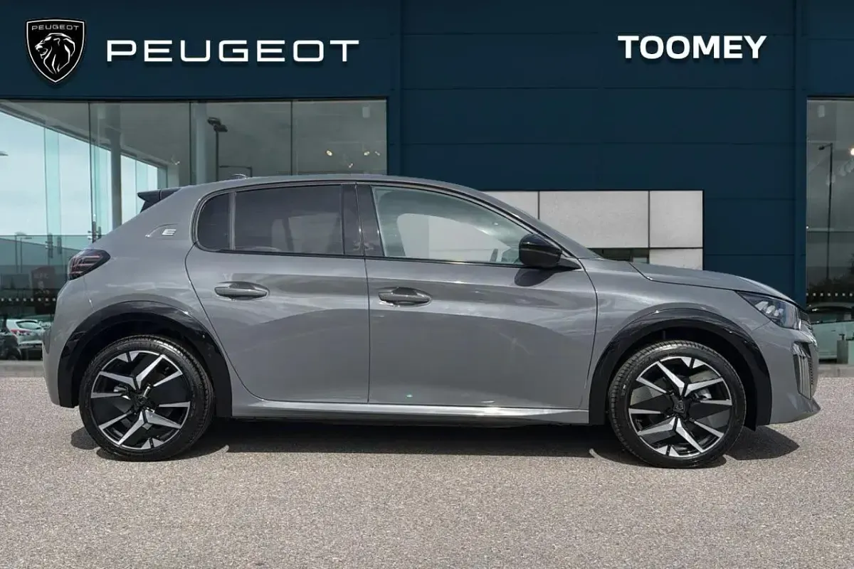 New Peugeot e-208 GT 113 kW (154 HP) 2026 Grey Hatchback