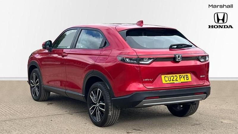 Used Honda HR-V Elegance 131 HP (96 kW) 2022 Red SUV