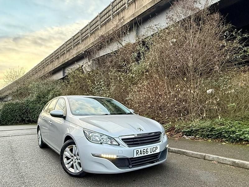 Silver Used 2017 Peugeot 308 Active Estate | £2,495 (Good price) - Image 1/4